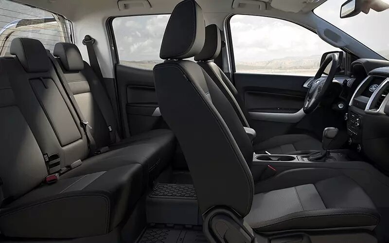 Interior Ford Ranger Diésel 2022 4x4